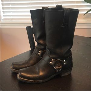 Frye Harness 12R Black Boots